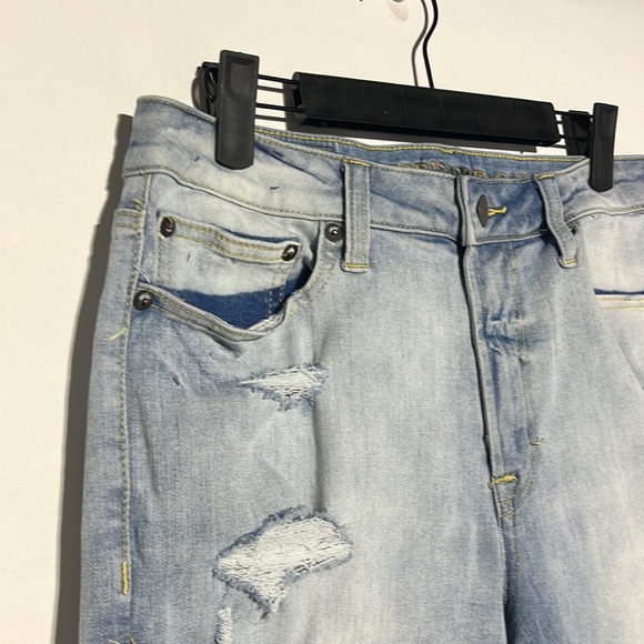 American Eagle Men’s Extreme Flex 4 Lightwash Distressed Denim Shorts Size 30 - Picture 4 of 12